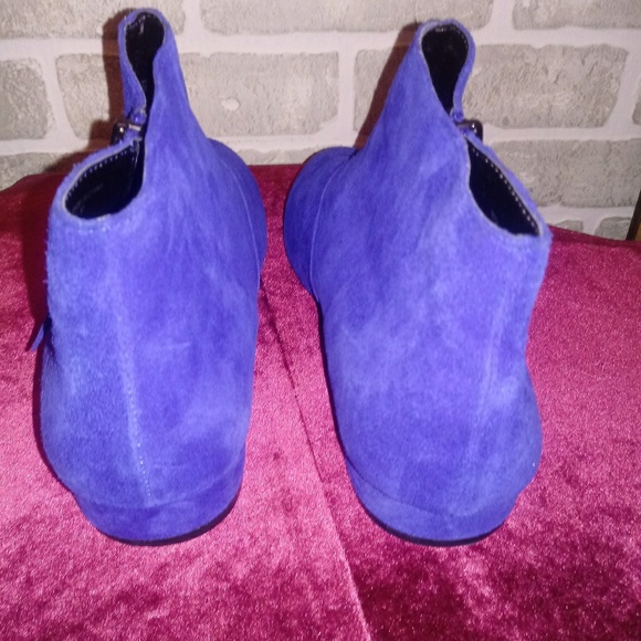 GORGEOUS Blue suede DOLCE VITA booties sz 9 - Picture 4 of 5